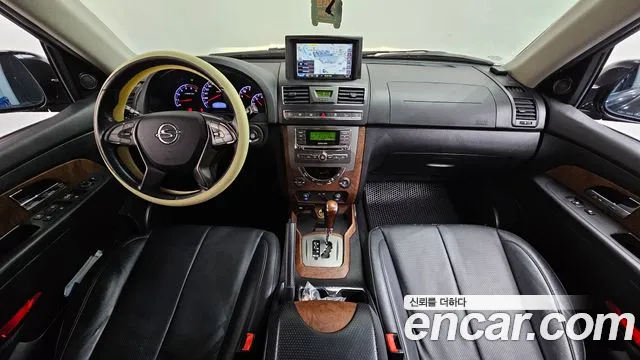 KG Mobility Rexton — интерьер
