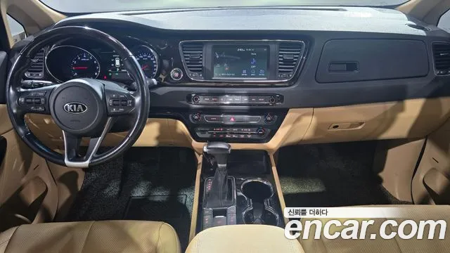 Kia Carnival — интерьер