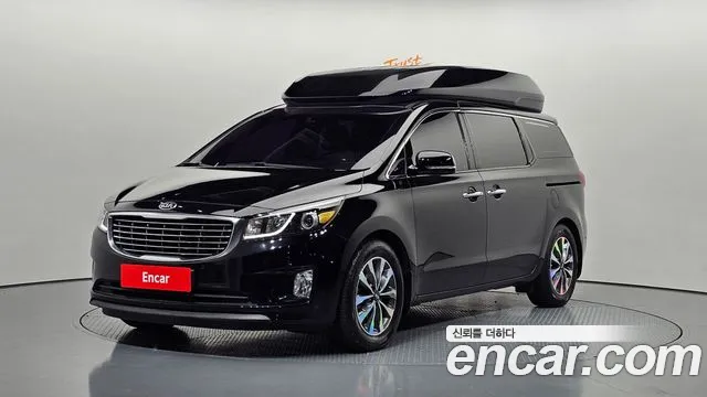 Kia Carnival — экстерьер