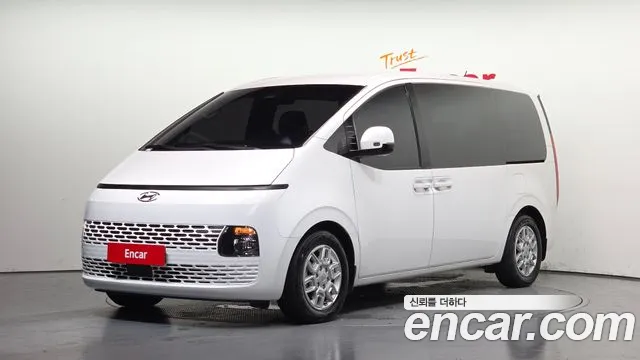 Hyundai Staria