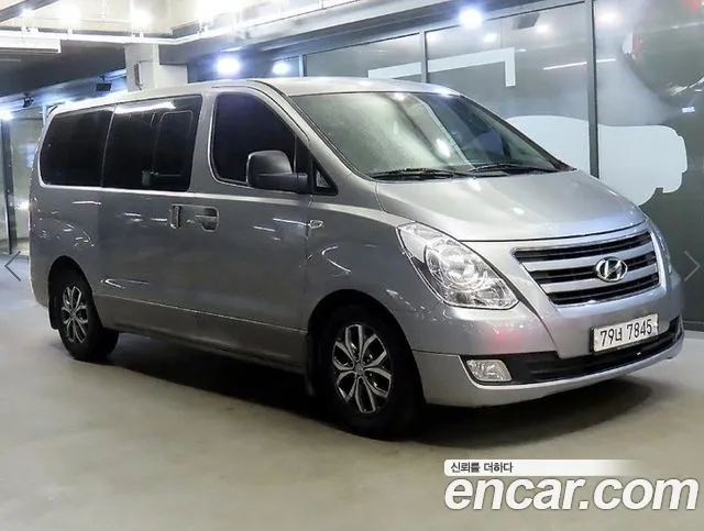 Hyundai Starex
