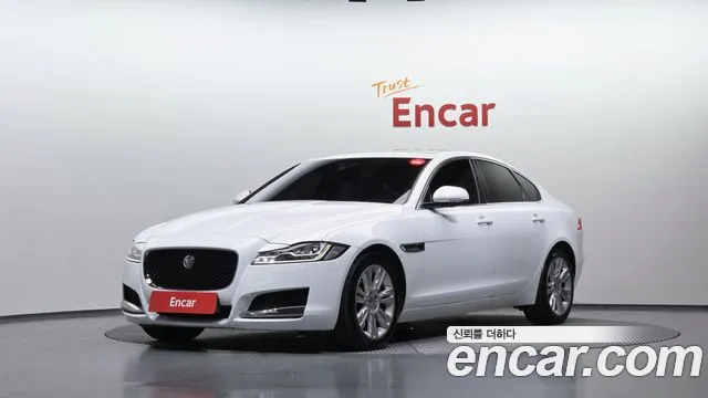 Jaguar XF