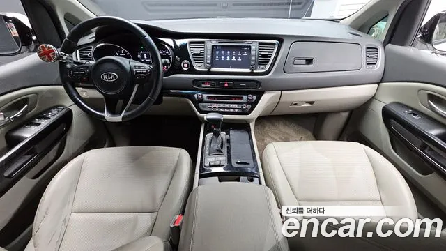 Kia Carnival — интерьер