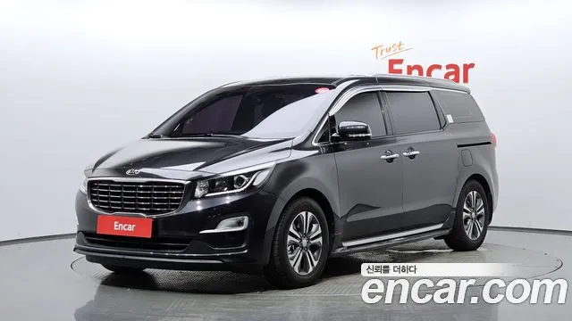 Kia Carnival — экстерьер