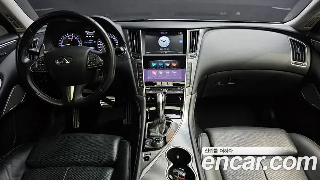 Infiniti Q50 — интерьер