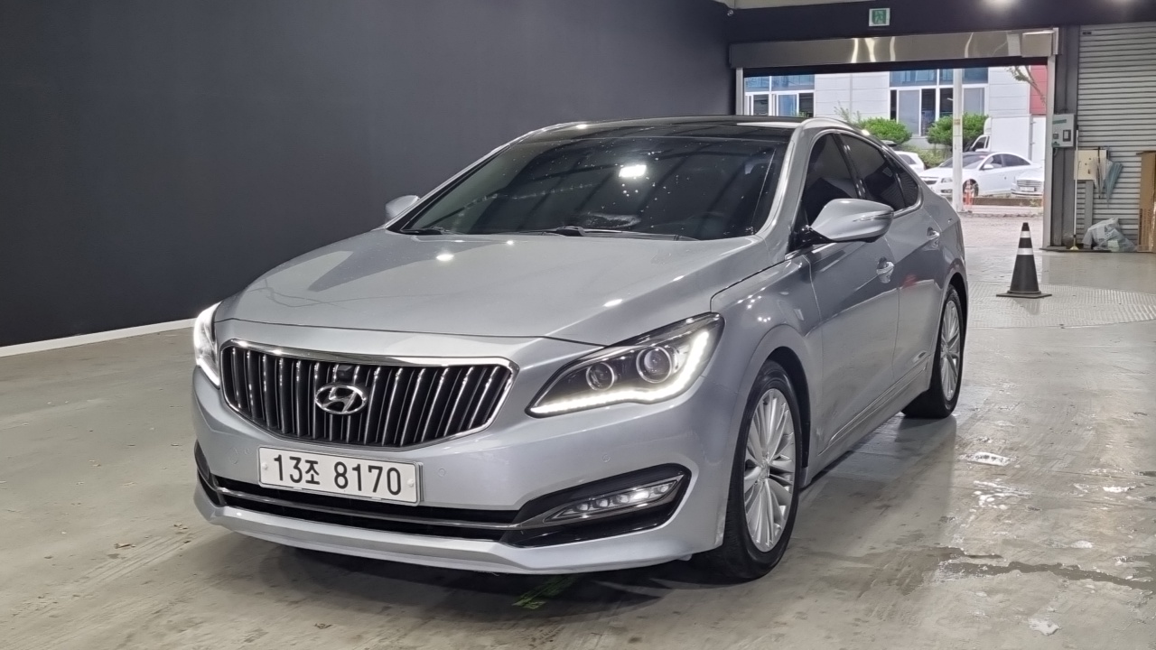 Hyundai Aslan