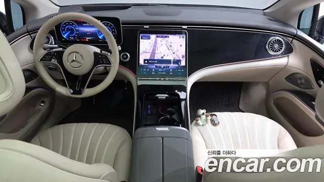 Mercedes-Benz EQS — интерьер