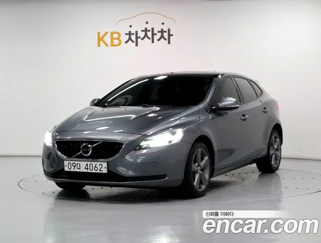 Volvo V40