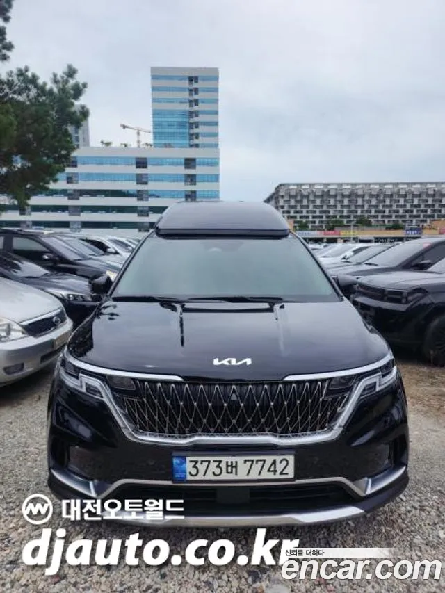 Kia Carnival — экстерьер