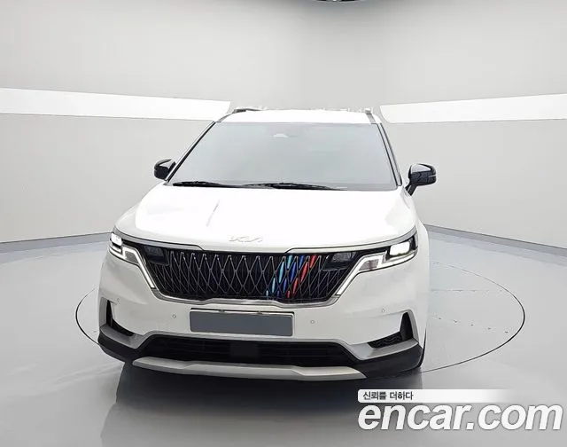 Kia Carnival — экстерьер
