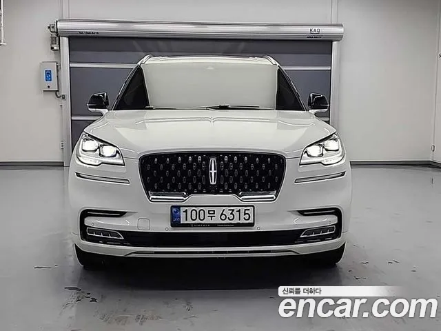 Lincoln Aviator