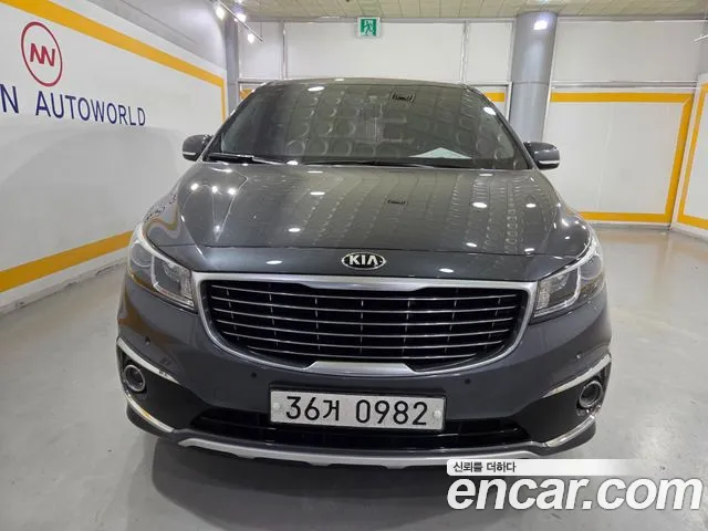 Kia Carnival — экстерьер
