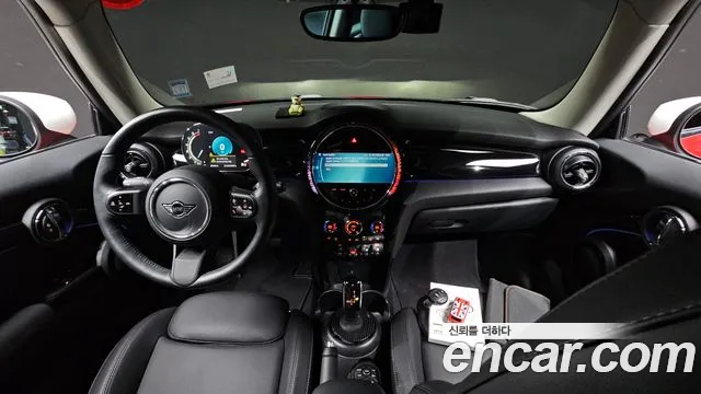 MINI Cooper — интерьер