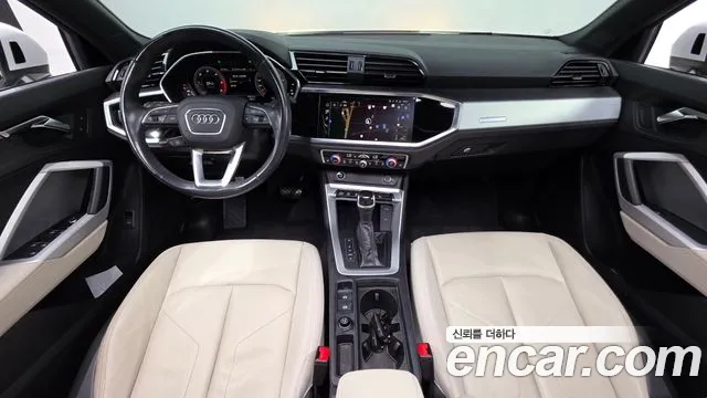 Audi Q3 — интерьер