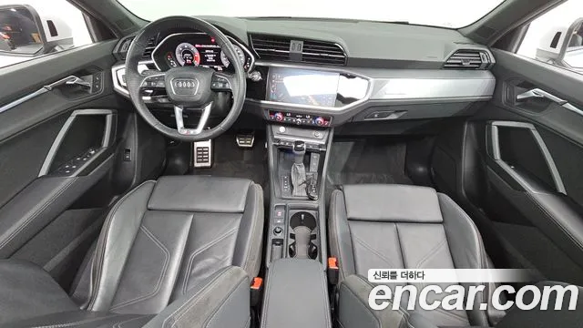 Audi Q3 — интерьер