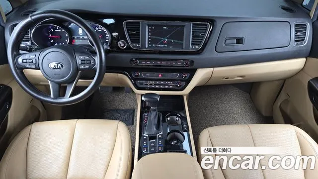 Kia Carnival — интерьер