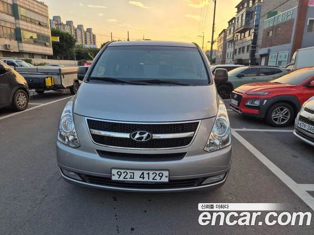 Hyundai Starex