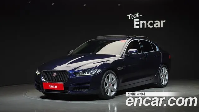 Jaguar XE