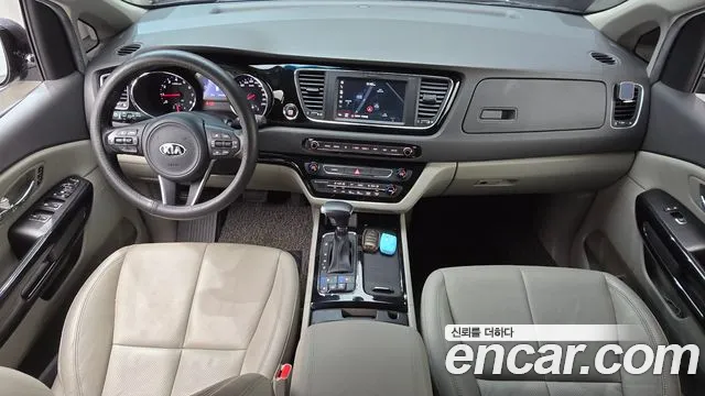 Kia Carnival — интерьер