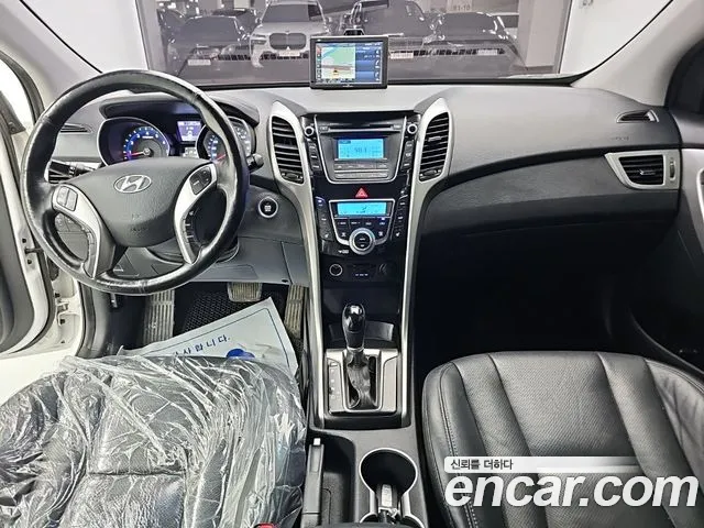 Hyundai i30 — интерьер