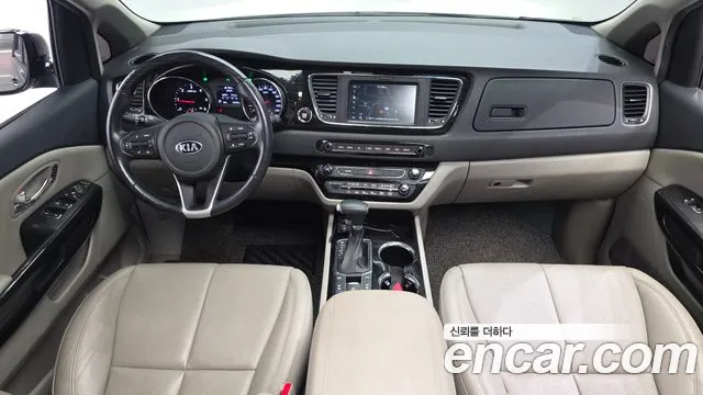 Kia Carnival — интерьер