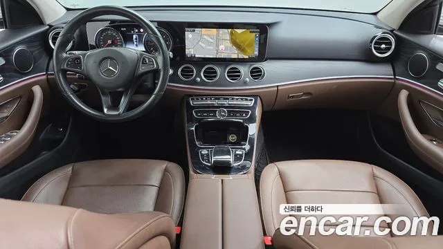 Mercedes-Benz E-класс — интерьер
