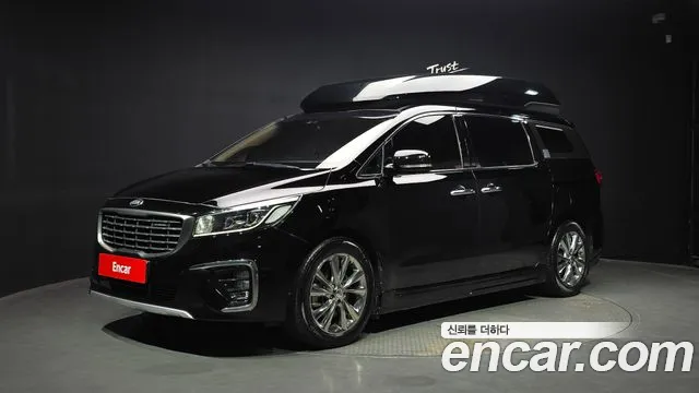 Kia Carnival — экстерьер