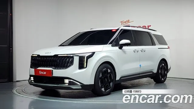 Kia Carnival — экстерьер
