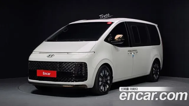 Hyundai Staria