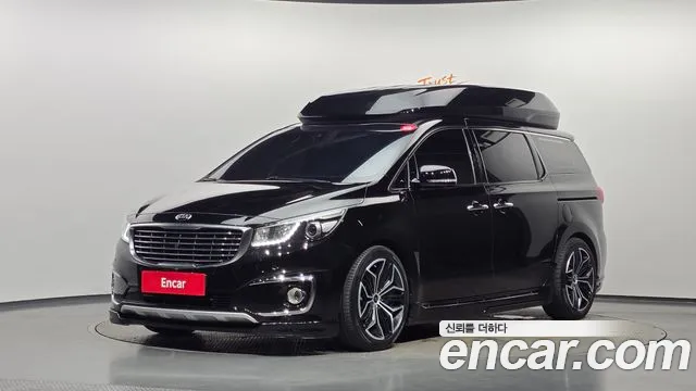 Kia Carnival — экстерьер