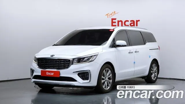 Kia Carnival — экстерьер
