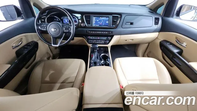 Kia Carnival — интерьер