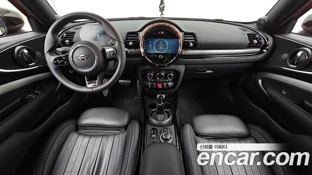MINI Clubman — интерьер