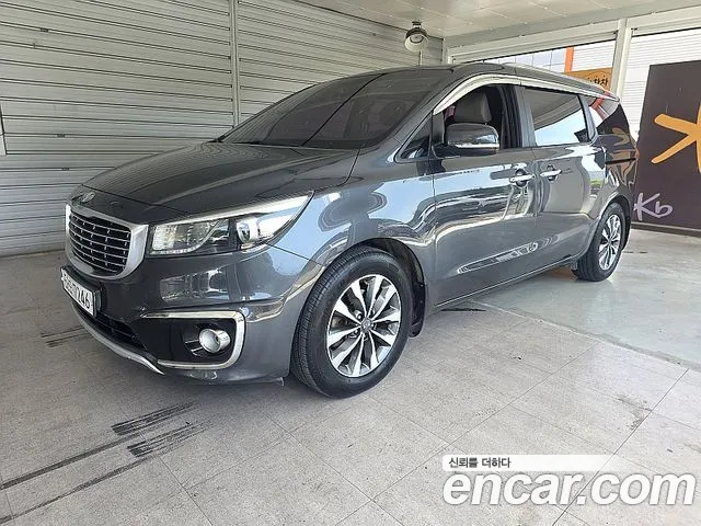Kia Carnival