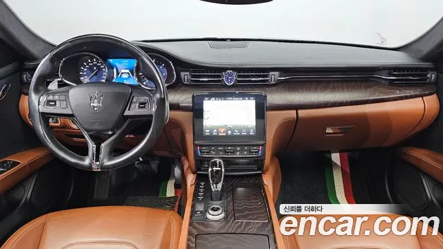 Maserati Quattroporte — интерьер