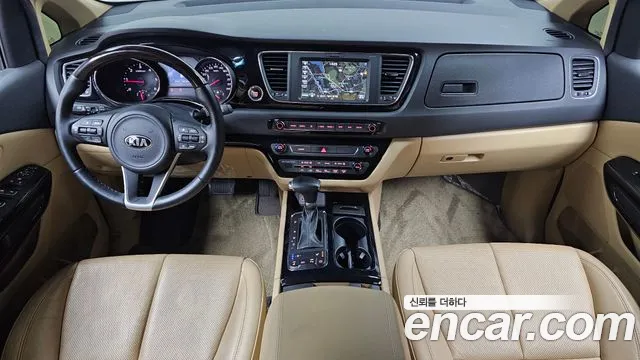 Kia Carnival — интерьер