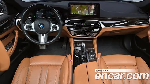 BMW 5 серия — интерьер