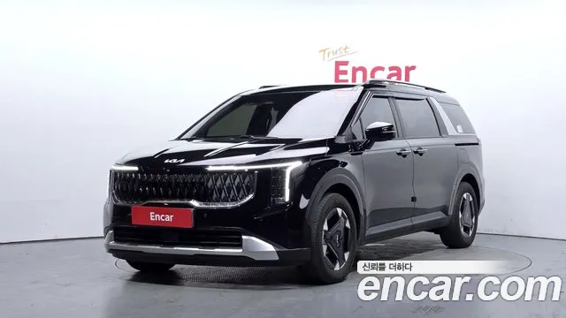 Kia Carnival — экстерьер