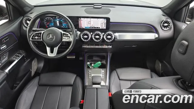 Mercedes-Benz GLB-класс — интерьер