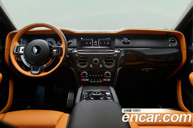 Rolls-Royce Cullinan — интерьер