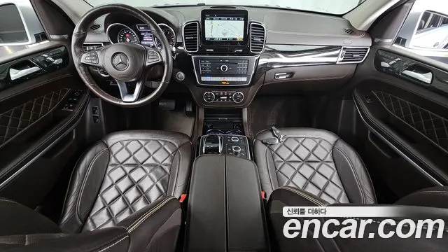 Mercedes-Benz GLS-класс — интерьер