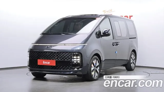 Hyundai Staria