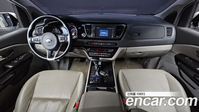 Kia Carnival — интерьер