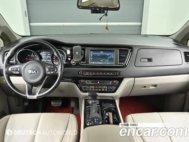 Kia Carnival — интерьер