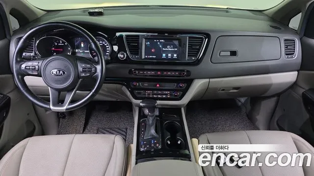 Kia Carnival — интерьер
