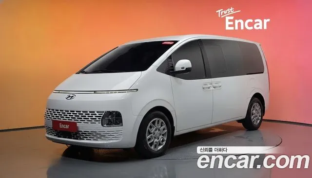 Hyundai Staria