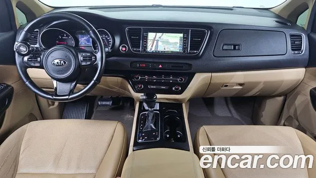 Kia Carnival — интерьер