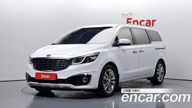 Kia Carnival — экстерьер