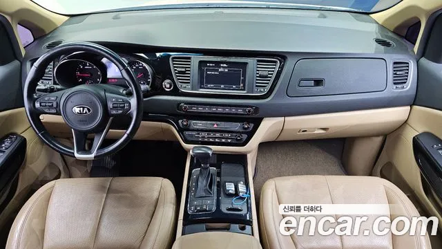 Kia Carnival — интерьер
