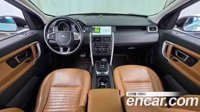 Land Rover Discovery Sport — интерьер